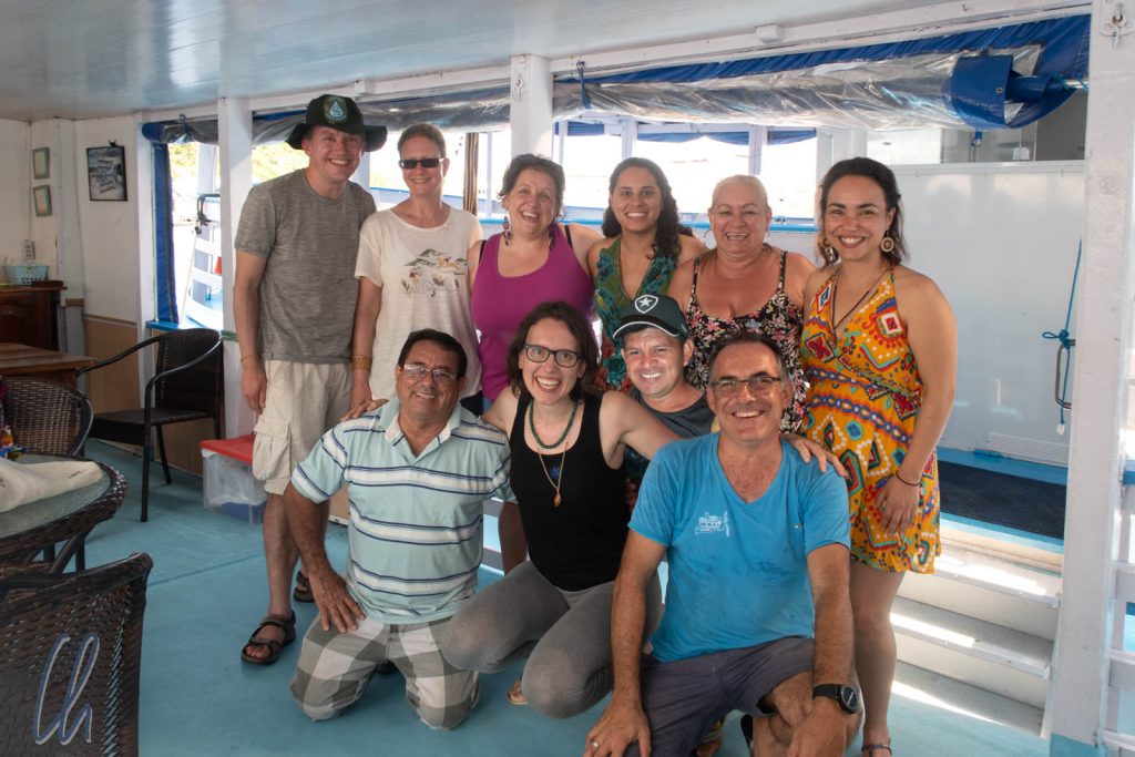 Gruppenbild mit Crew und Gästen: Jordi, Nonatus, Carmen, João, Gabriella, Vita, Carollina, Julia, Mona und Christian (von rechts nach links und von vorne nach hinten)