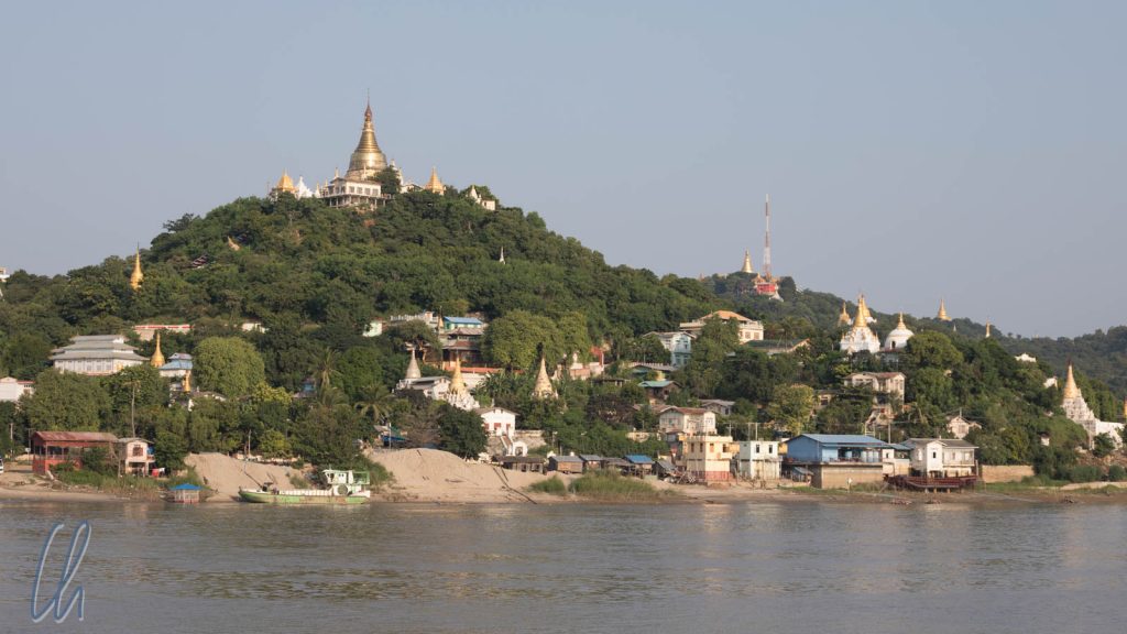 Blick auf Sagaing im Morgenlicht