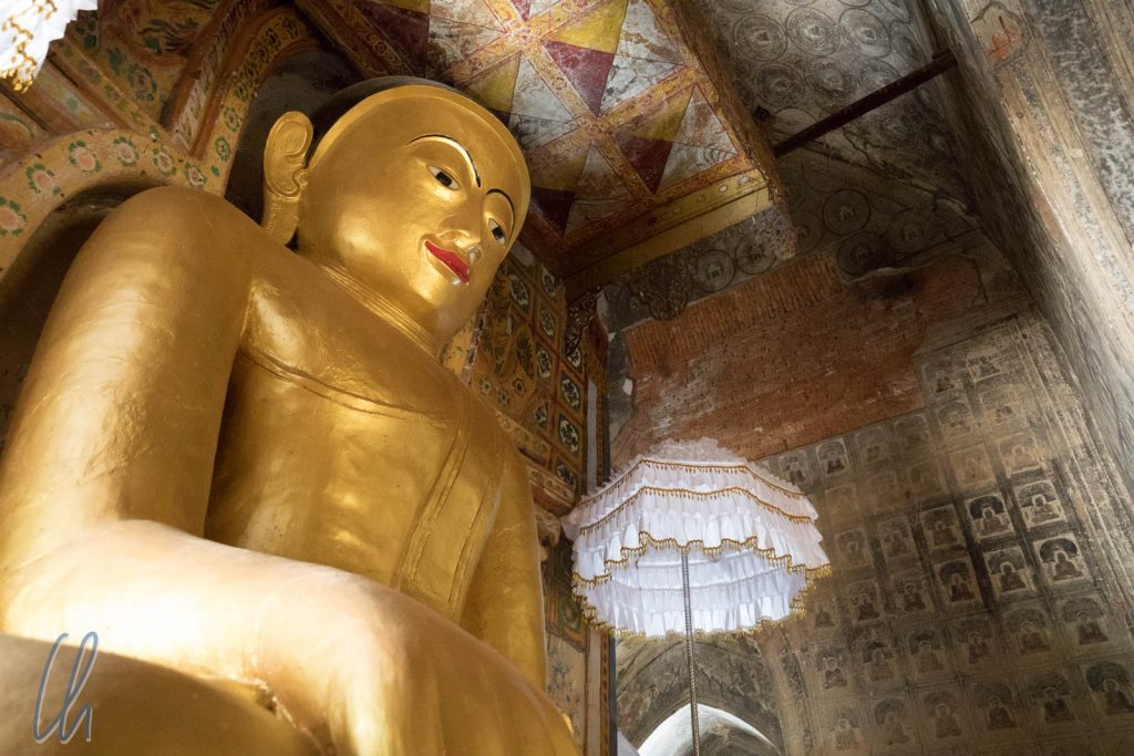 Buddha Statur des Lemyethna Tempels