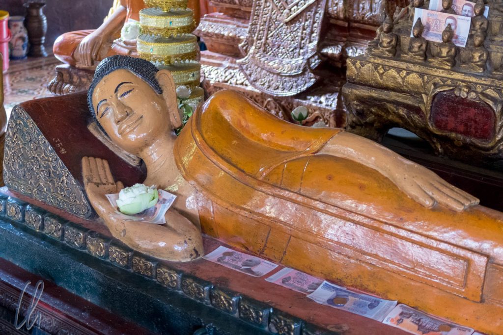 Liegender ins Nirvana eingegangener Buddha, Wat Phnom, Phnom Penh