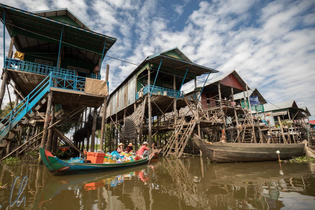 Das schwimmende Dorf Kampong Phluk an Rande des Tonle Sap Sees