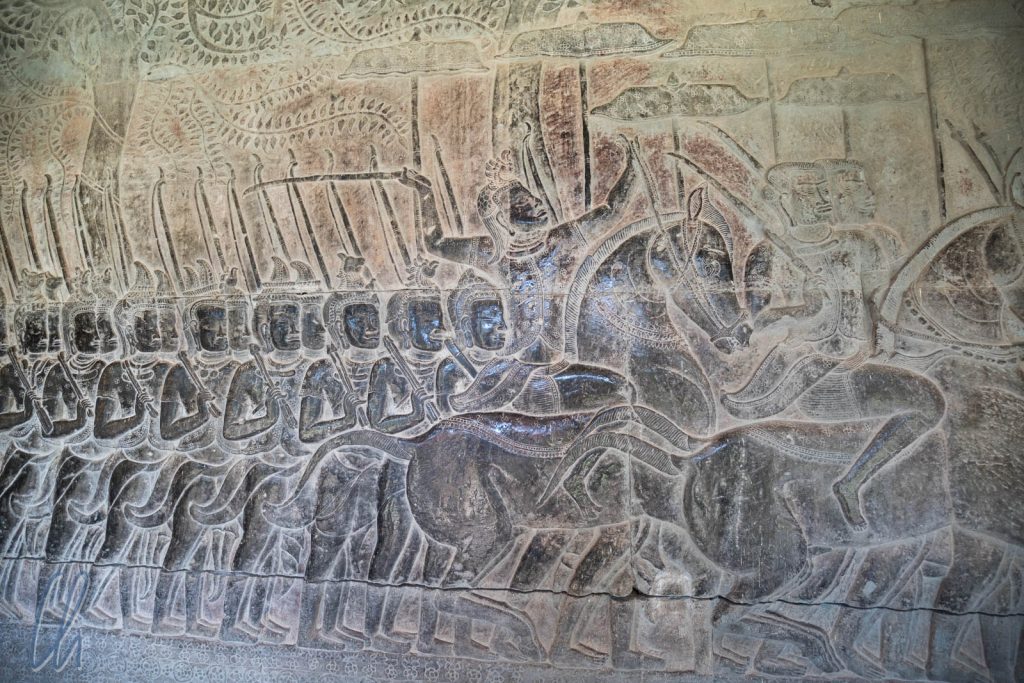Beeindruckende Flachreliefs im Angkor Wat