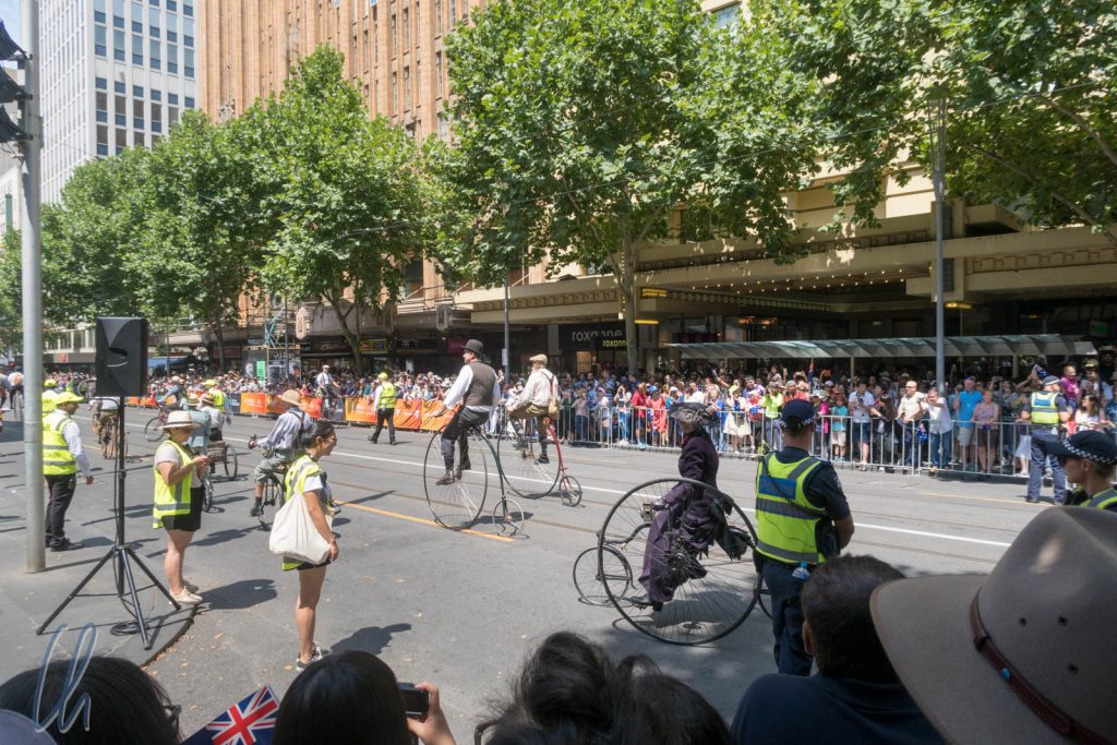 Historische Fahrräder zum Abschluss der Parade