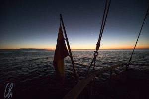 Sonnenuntergang auf der Beagle, am nächsten Morgen wachen wir vor einer anderen Insel auf