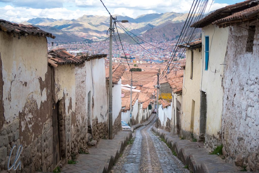 Die Straßen von Cusco sind selten eben.